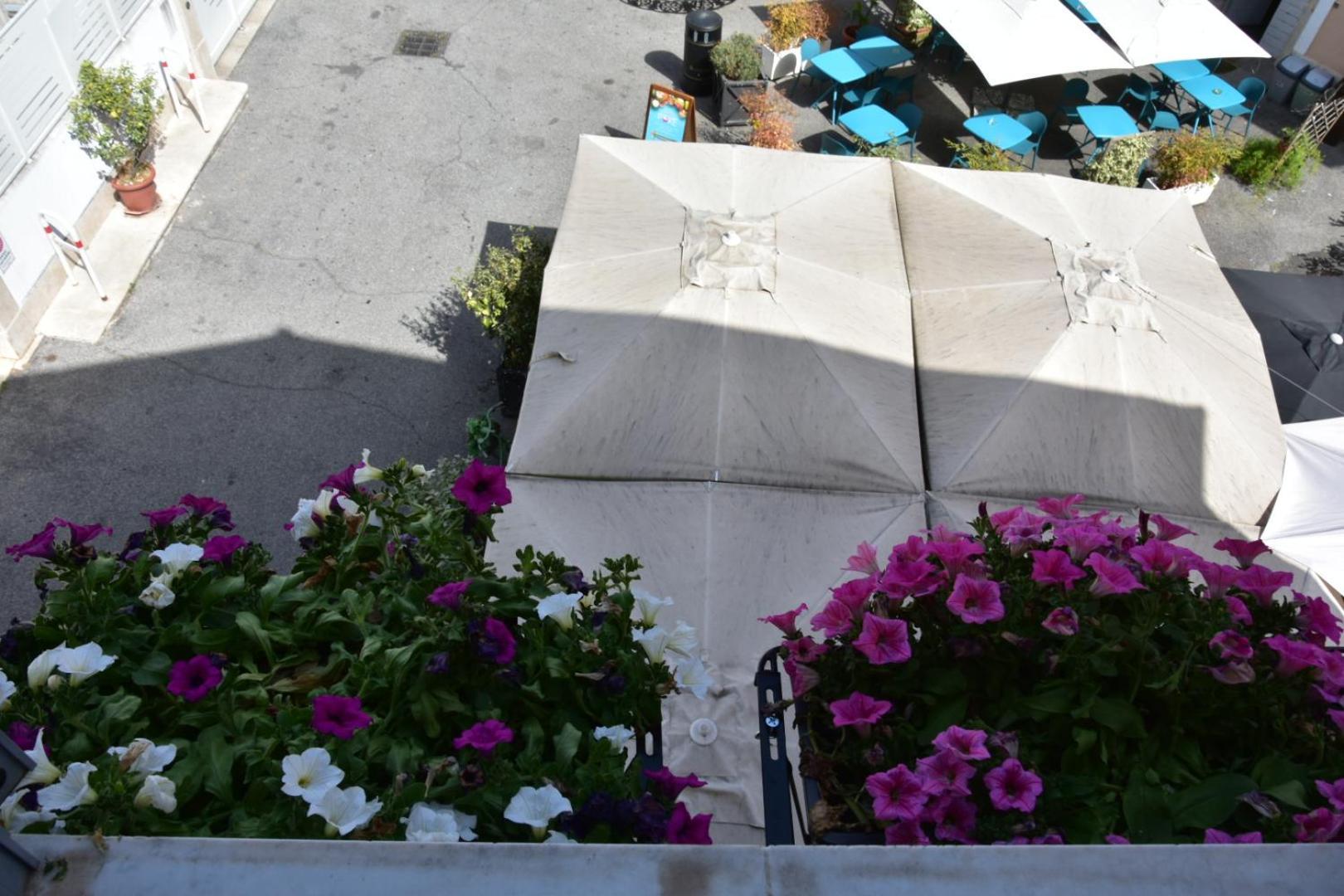 Mom Apartment Rooms&Suites Tivoli Ngoại thất bức ảnh