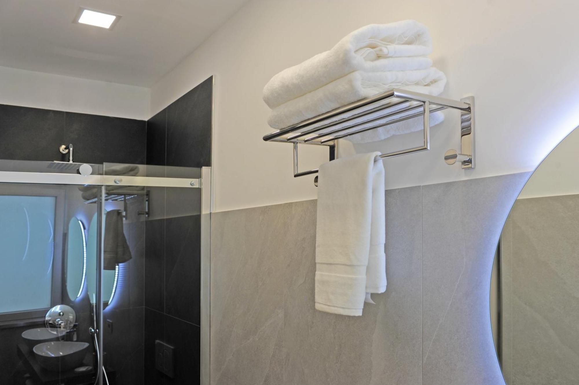 Mom Apartment Rooms&Suites Tivoli Ngoại thất bức ảnh
