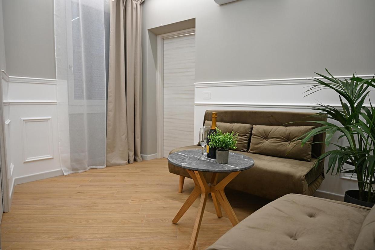 Mom Apartment Rooms&Suites Tivoli Ngoại thất bức ảnh